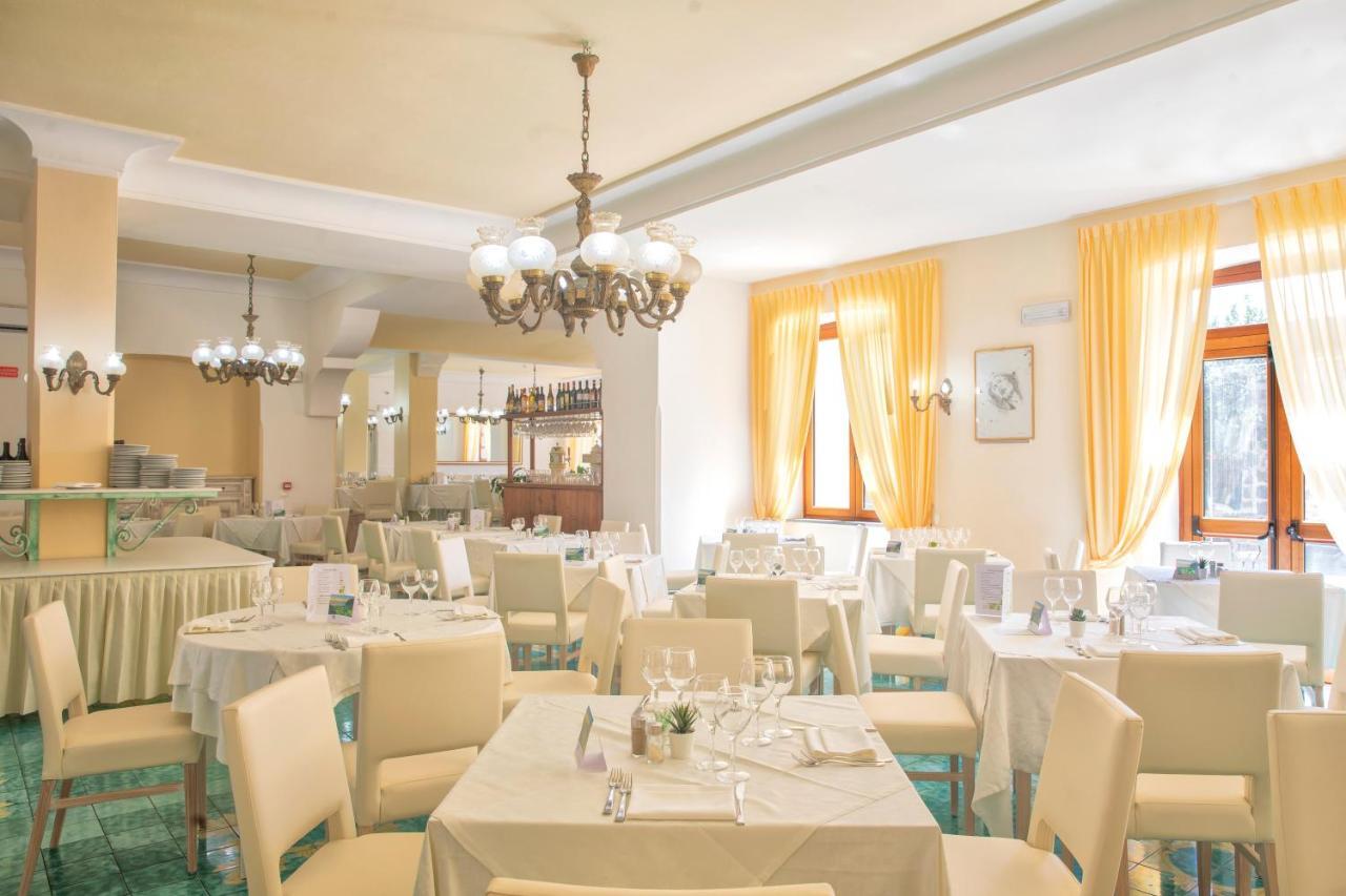 Hotel Zaro Lacco Ameno  Esterno foto